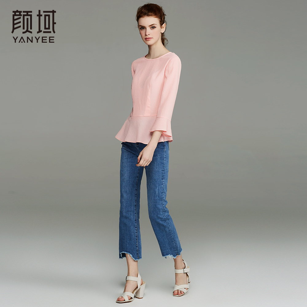 颜域品牌女装2017夏季新款时尚小喇叭袖圆领上衣荷叶边下摆雪纺衫