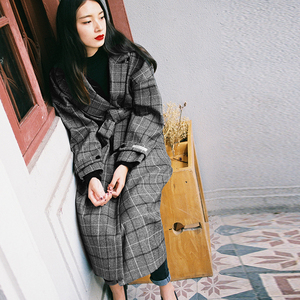 中长款格纹廓形风衣