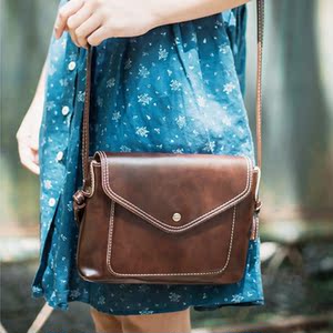 文艺复古森林系邮差包