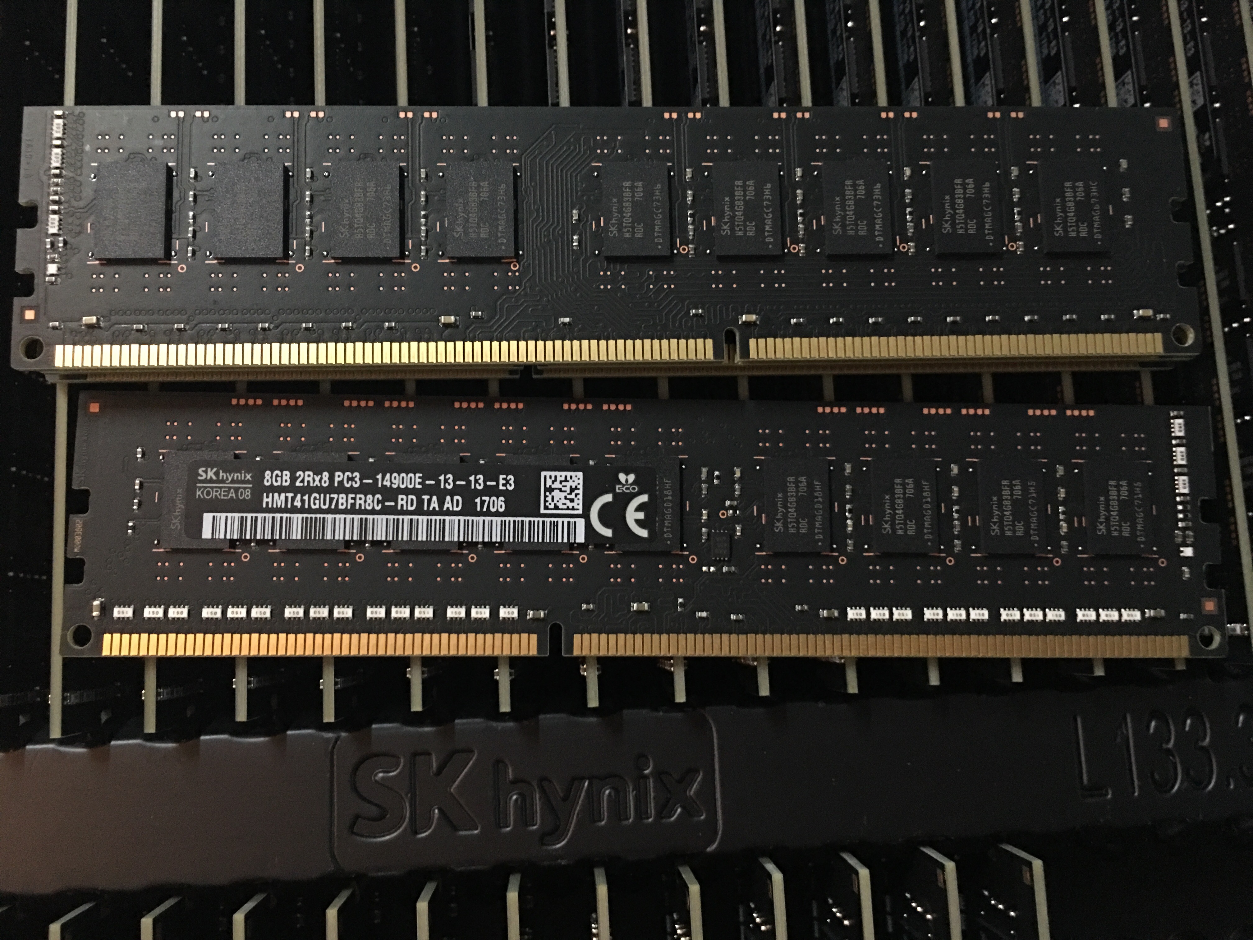 镁光 现代ddr3 8g 1866 pc3-14900e 纯ecc 黑板 工作站服务器内存