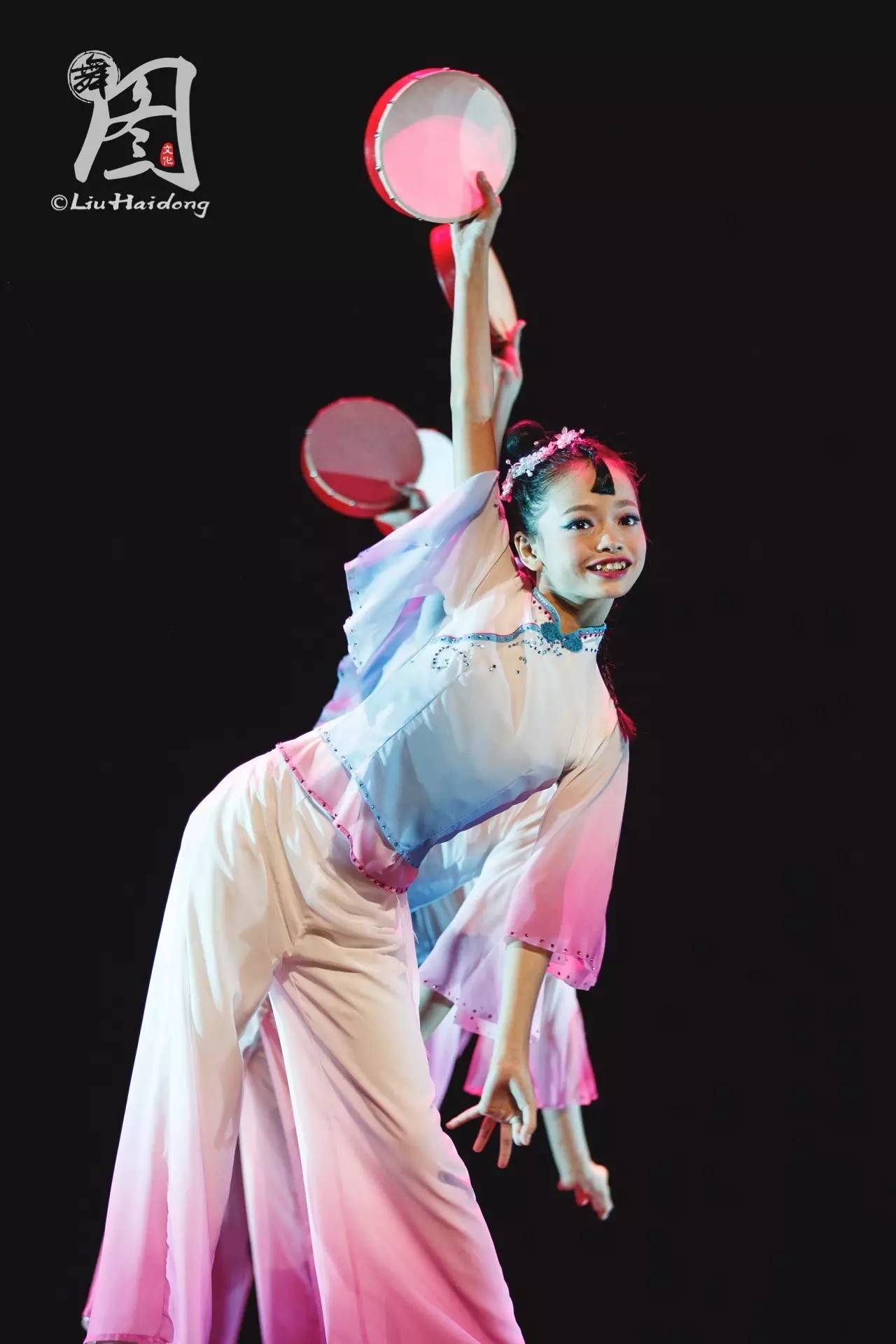 第九届小荷风采月愿舞蹈服儿童古典舞蹈演出服装儿童秧歌服元旦新