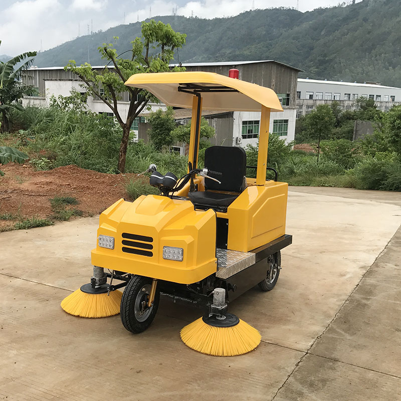 物业保洁用洒水式灰尘石子扫地机建筑工地道路清扫双刷电动扫地车