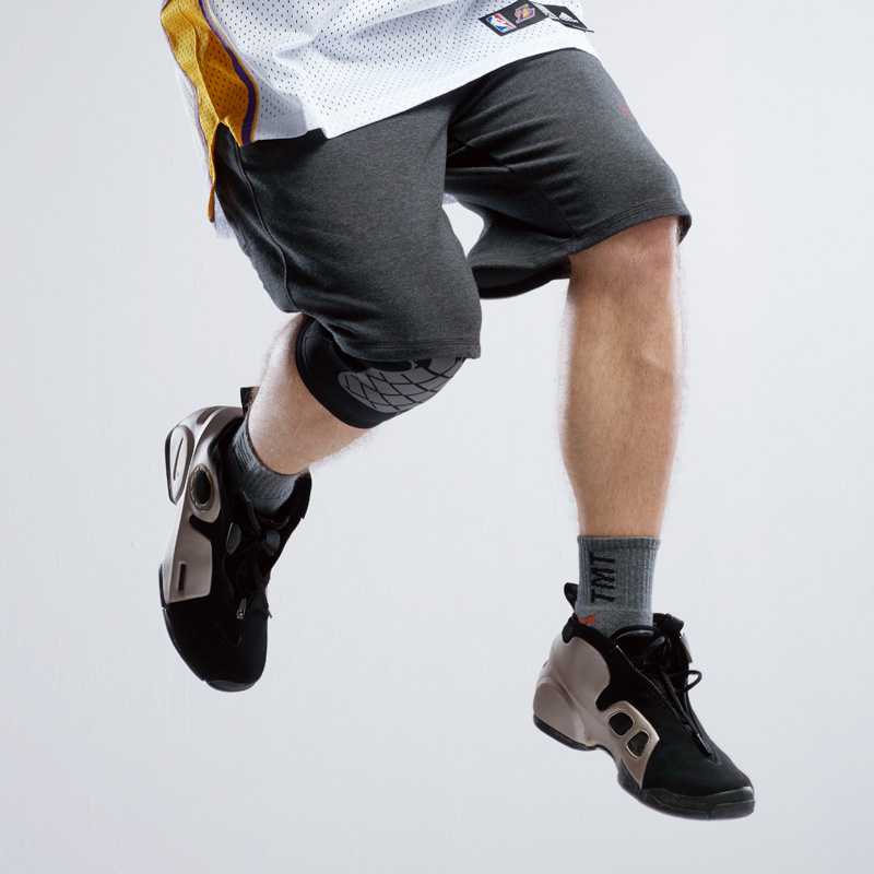 TMT新款轻薄护膝运动篮球跑步登山男羽毛足排