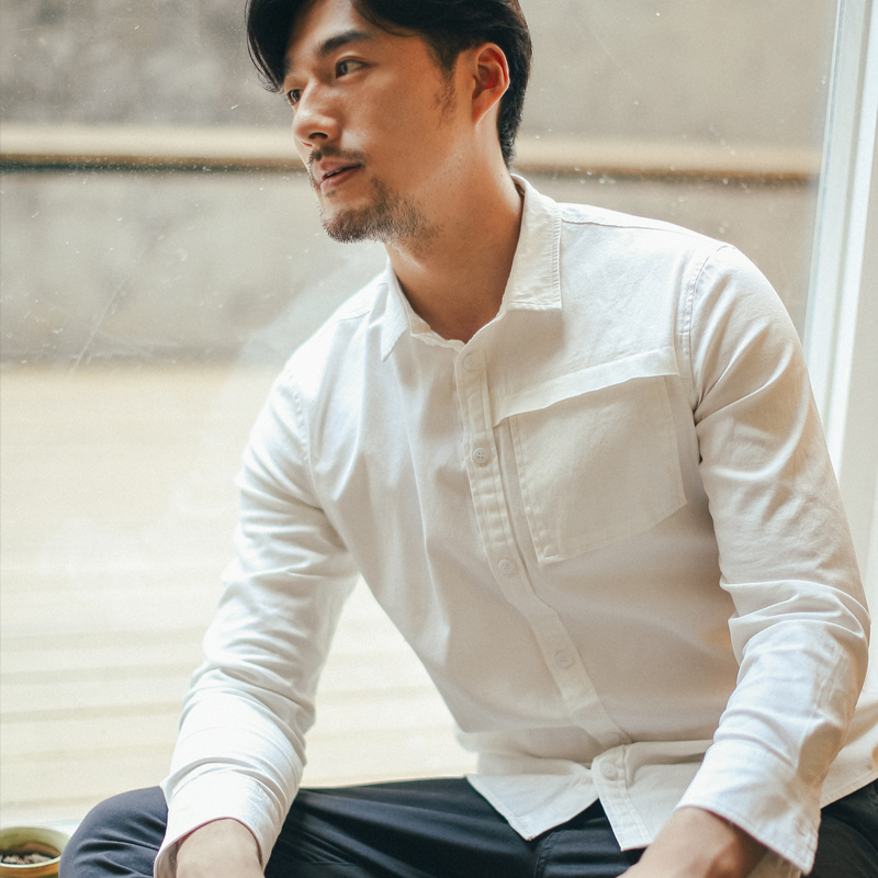 收留|牛津纺衬衫灰色浅蓝男士长袖修身小领休闲日系全棉口袋补丁