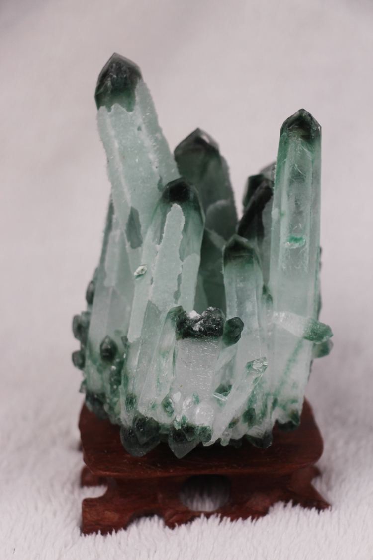 绿水晶簇摆件晶花居家摆件礼品消磁净化防辐射镇宅水晶原石摆件