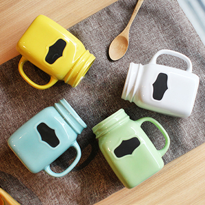 带盖勺大容量陶瓷马克杯