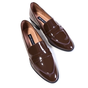 低跟英伦真皮女