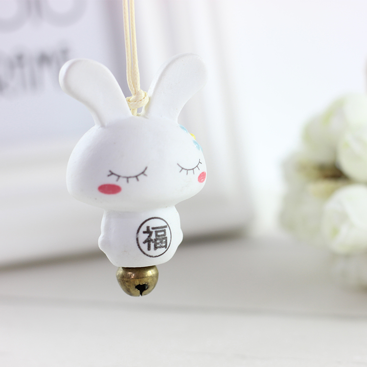 创意小白兔子福兔陶瓷饰品 风铃车挂包包挂饰女生卧室精品小礼物