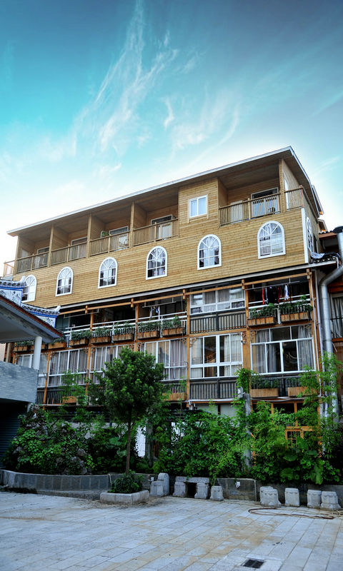 桂林旅游阳朔西街近漓江旅馆客栈住宿阳朔金鼎酒店客栈观景阳台房