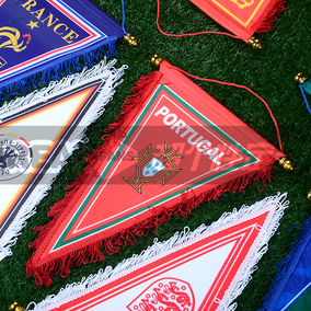 足球队队旗设计效果评价 校园足球队队旗设计