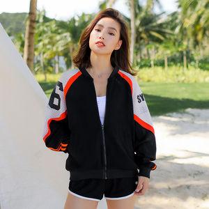 暴走的萝莉女生运动外套