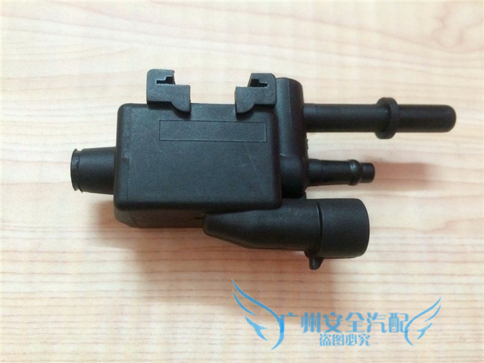 电磁夹管阀_中央空调电磁二通阀工作原理_君威电磁阀多少钱一个