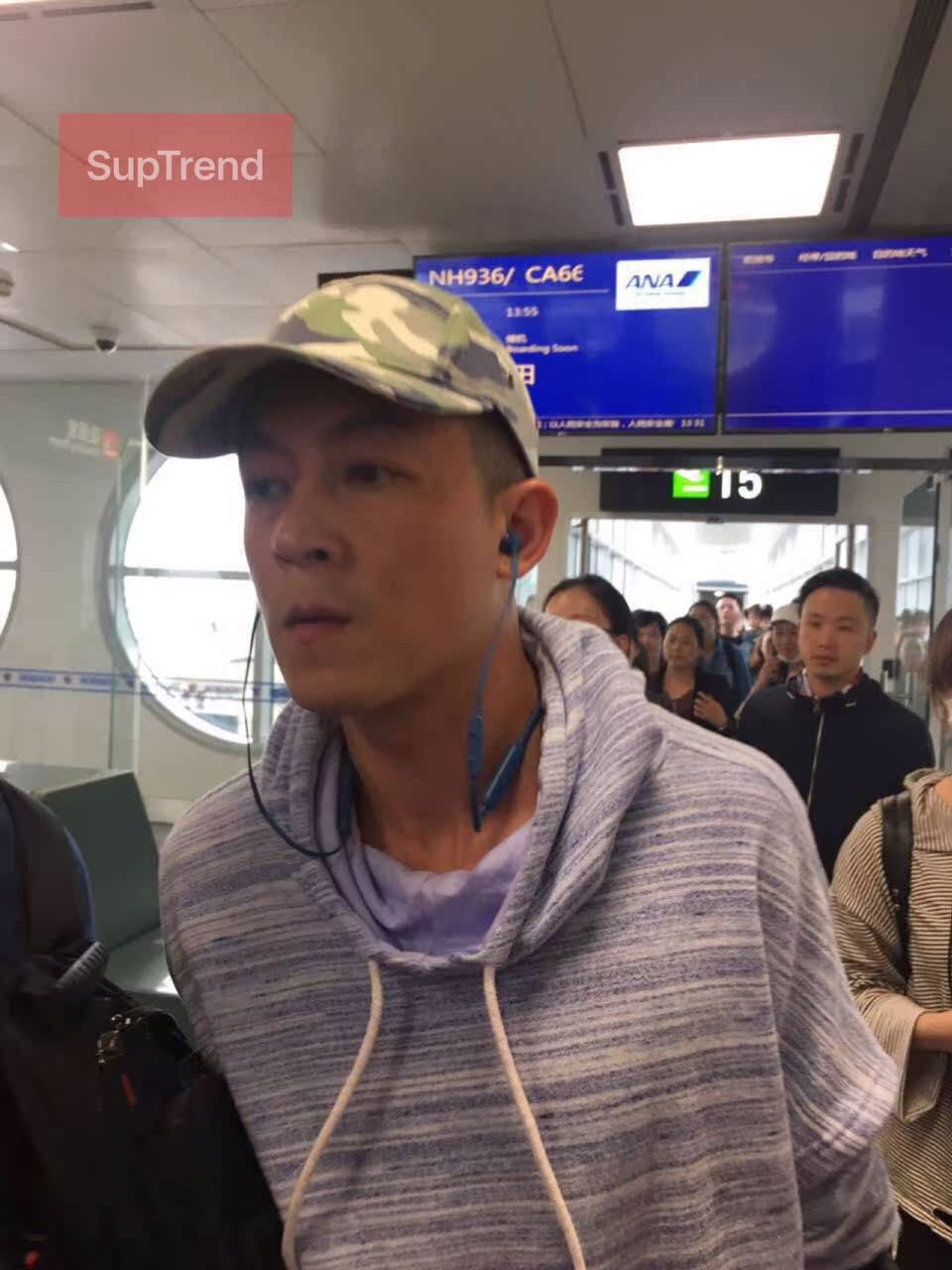 suptrend# poncho17ss新款斗篷陈冠希机场同款男女可穿七分袖卫衣