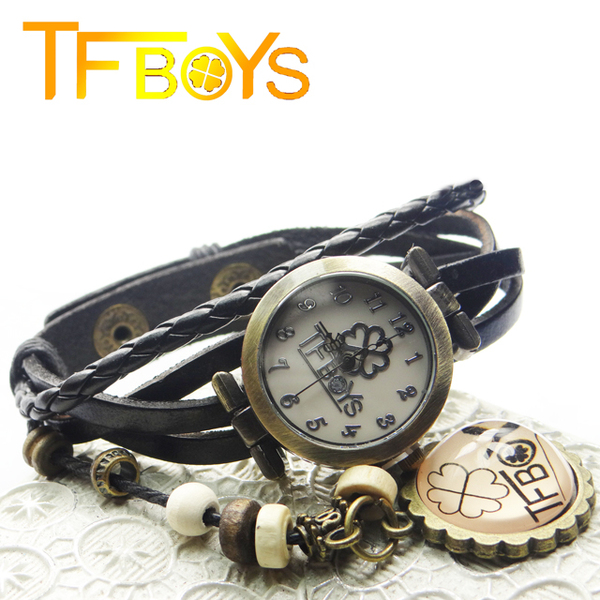 热销明星纪念品 费TFboys组合仿真手表 魔法城