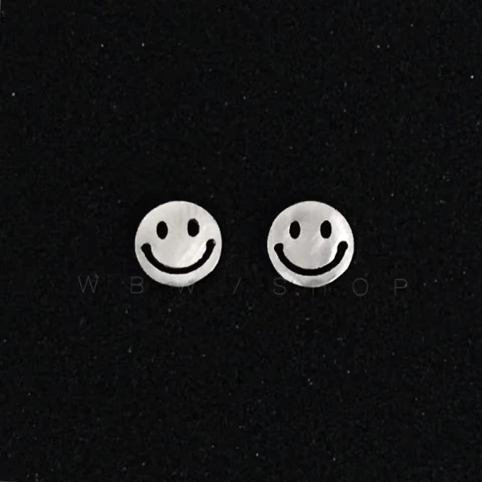 wbw hm cos 进口925纯银 防过敏 韩国定制 笑脸表情emoji耳钉 女