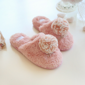 大绒球丝滑绒绒棉拖鞋