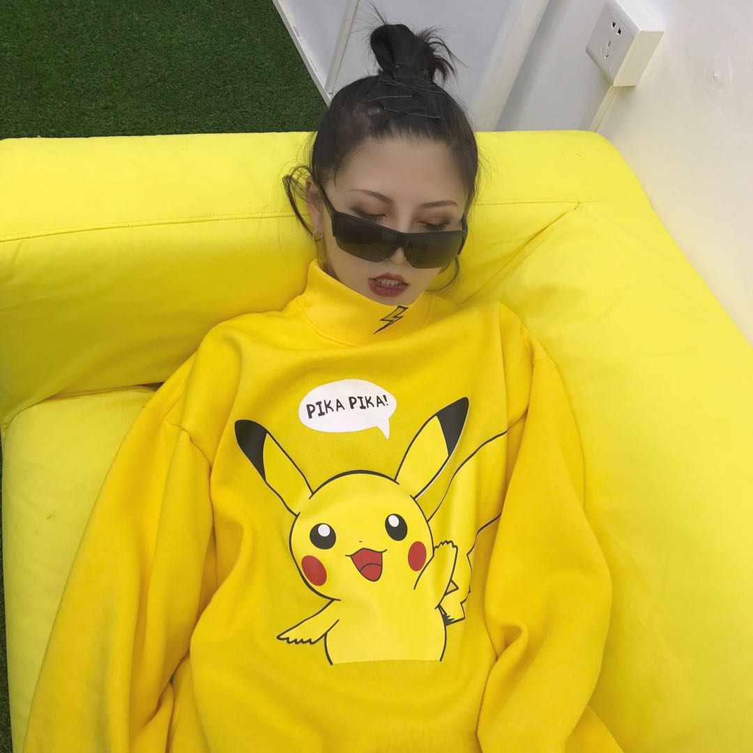 加绒加厚卫衣女宽松韩版原宿bf大码女装皮卡丘卡通动漫秋冬外套潮
