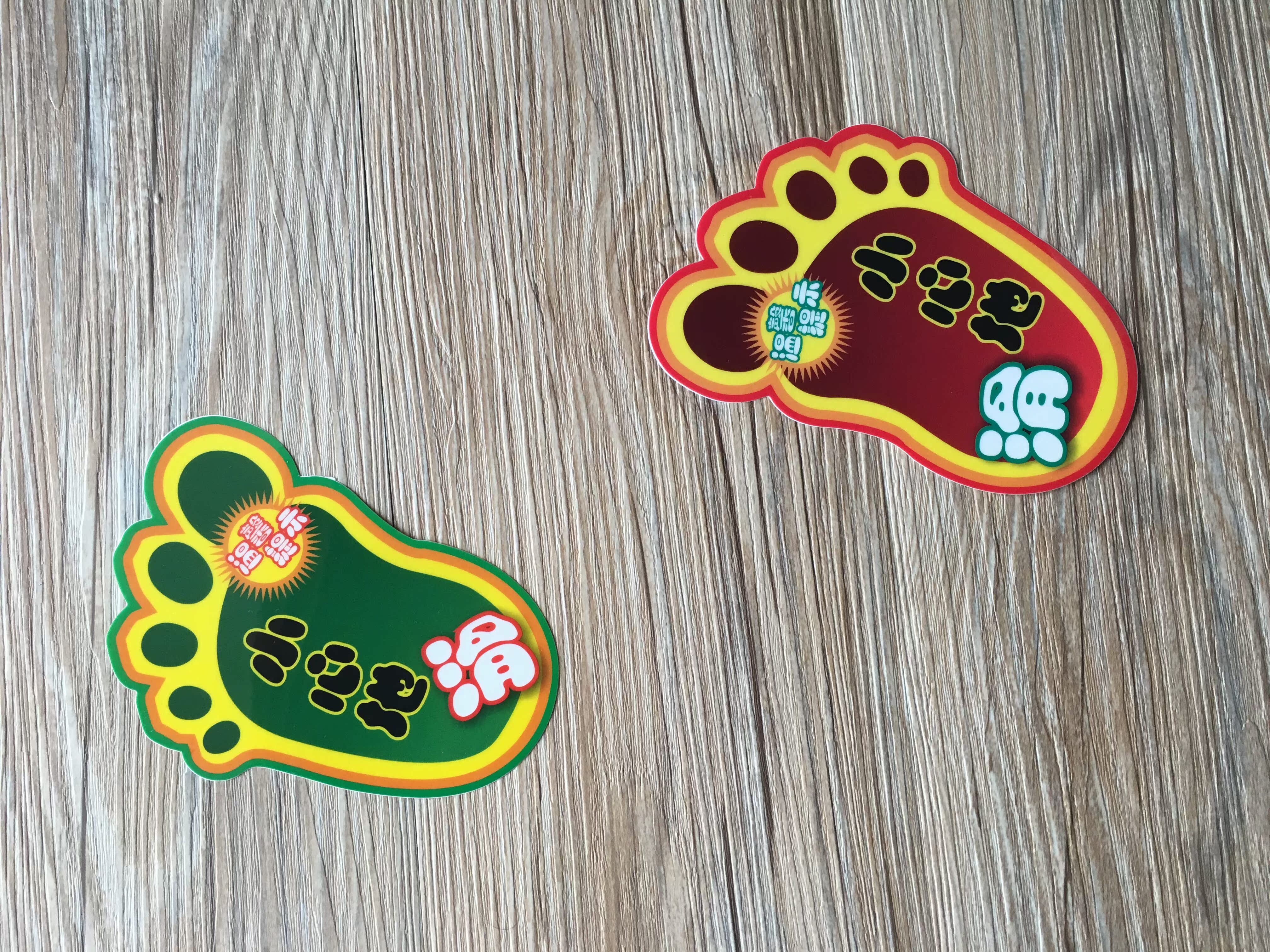 可爱迷你卡通型当心小心地滑地贴可爱小脚印脚丫地贴幼儿园批发