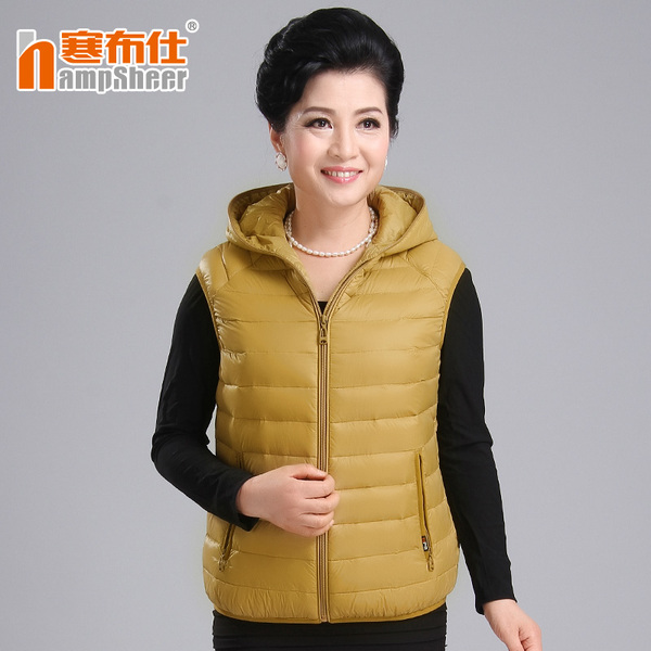 正品运动<em>羽绒</em>服 寒布仕<em>中老年羽绒马甲女</em> 秋冬