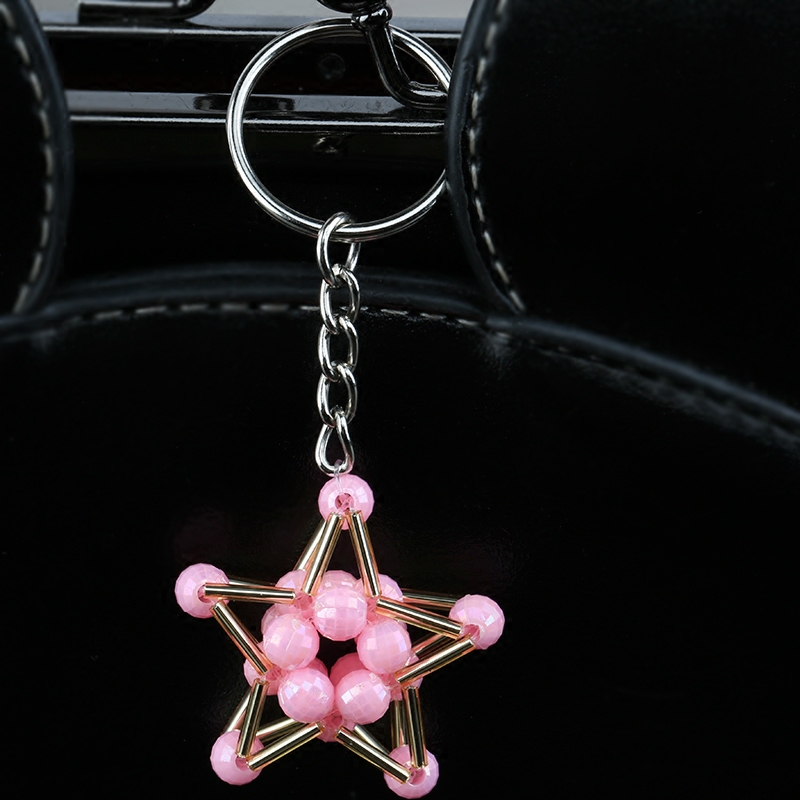 推荐最新手工编织毛衣领的织法 手工编织毛衣