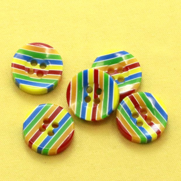 巧]卖眼镜的销售技巧评测 摘隐形眼镜的技巧图