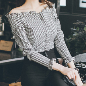 韩版一字领露肩长袖衫