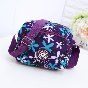 时尚尼龙布斜挎单肩包