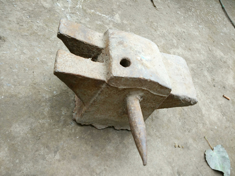 用作锻造金属的平面