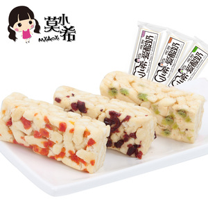 莫小希酸奶果粒奶芙酥500g