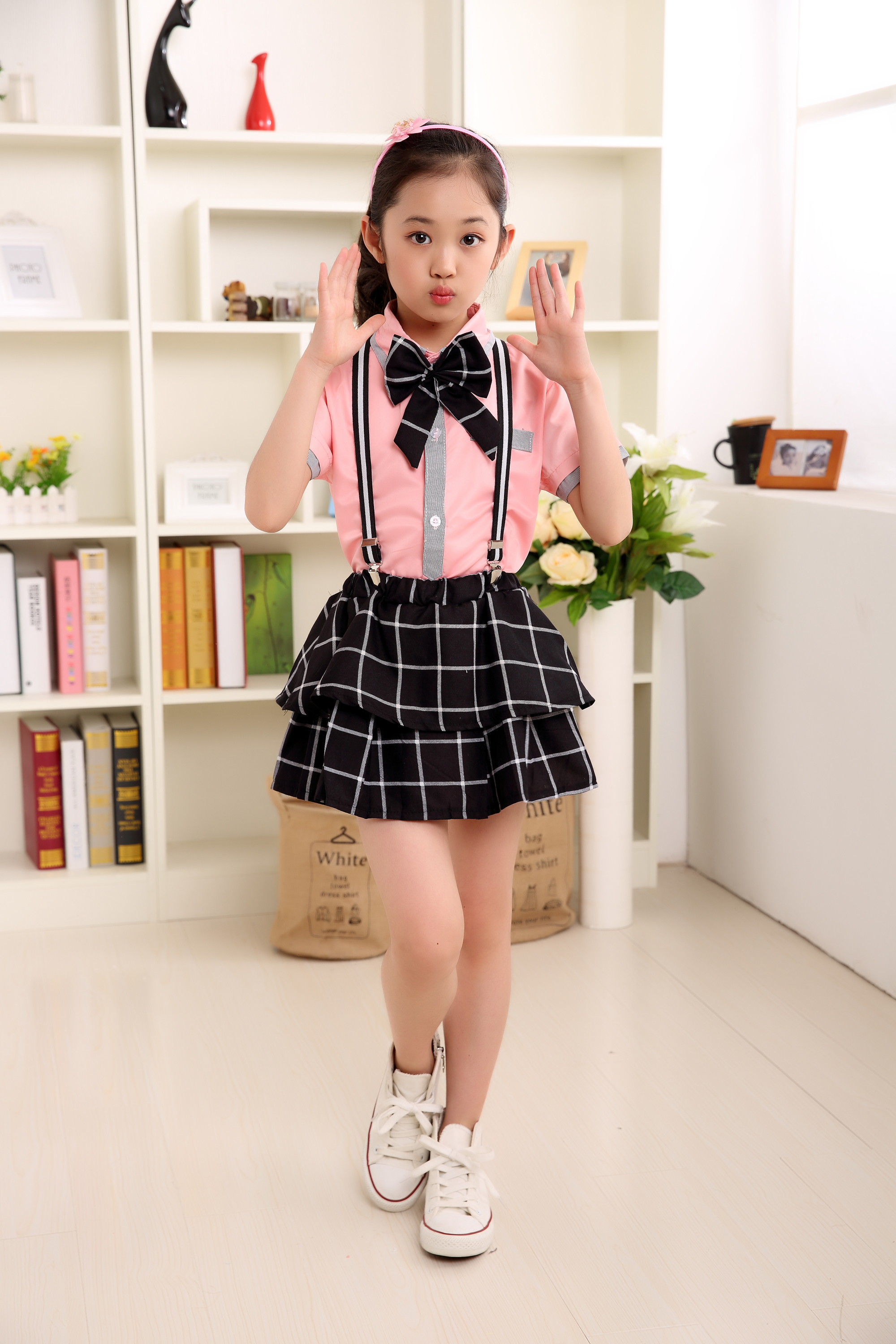 我们刚上一年级舞蹈表演服装儿童小荷风采演出服饰 小学生舞台装