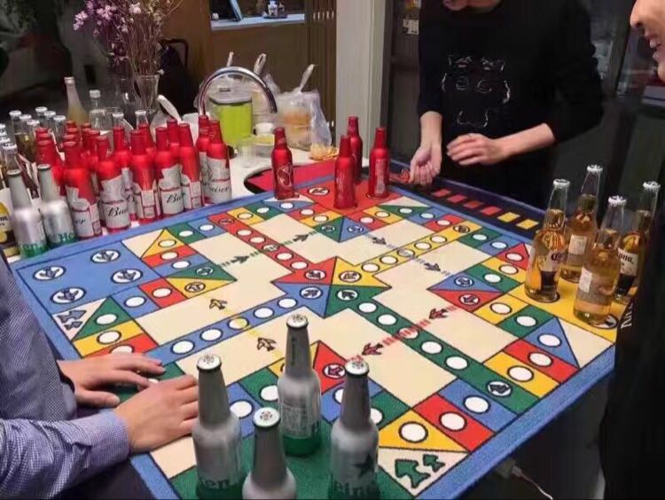 喝酒飞行棋聚会游戏棋酒吧ktv飞行棋玩具成人飞行棋地毯式道具