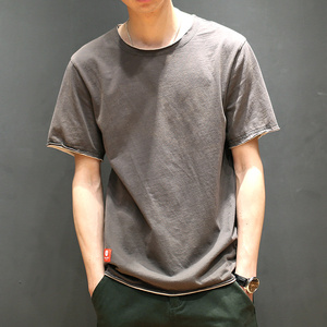 青年宽松短袖T恤