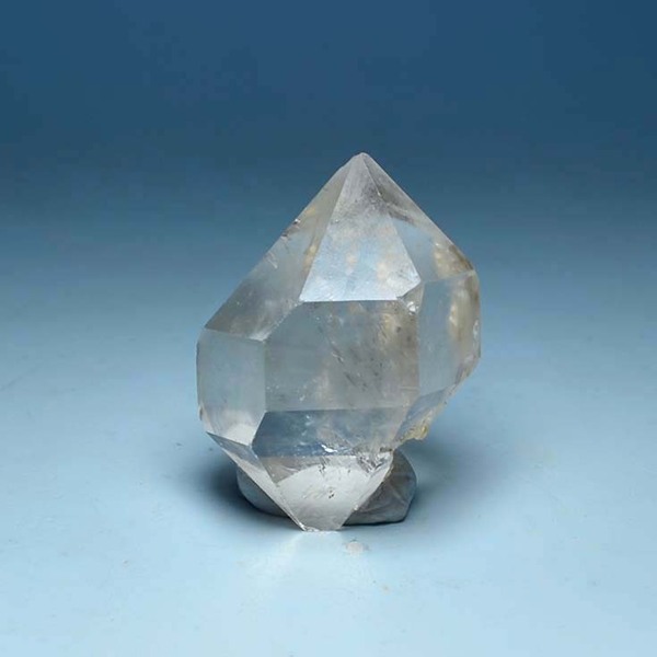 热销矿物晶体 云南产透明白水晶原石标本 教学