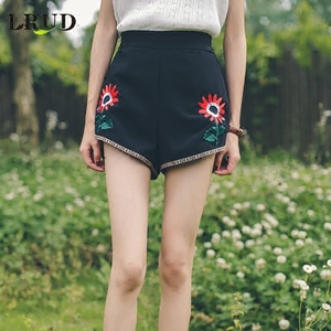 民族风绣花高腰短裤