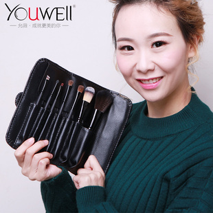 允薇初学者化妆刷套装动物毛美妆工具全套眼影眉唇刷腮红粉底刷子