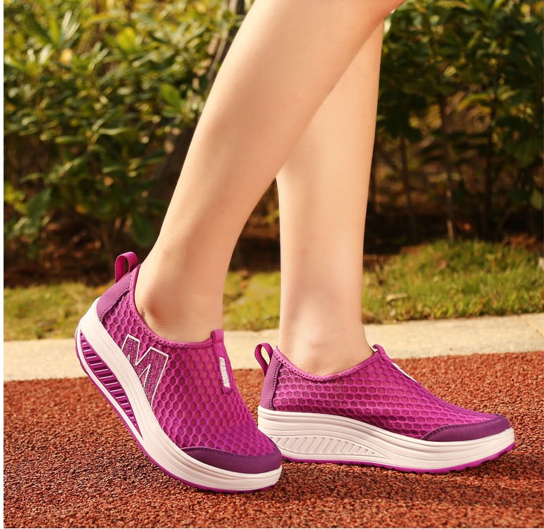 一脚蹬摇摇鞋瘦腿网面透气女鞋厚底单鞋松糕鞋