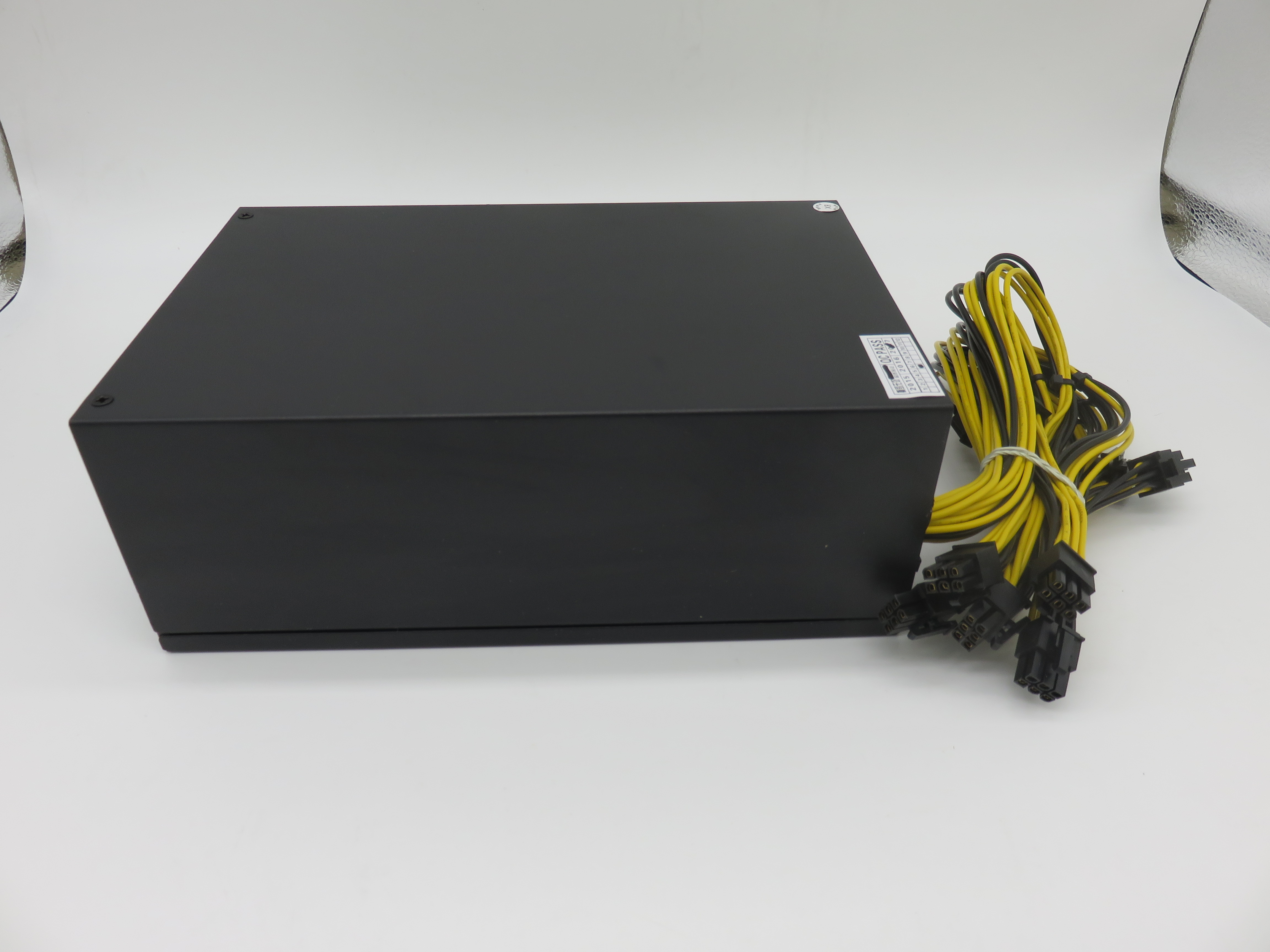 金牌btb 1800w电源 蚂蚁s7 s9 t9阿瓦隆a6 a7 a4 e9专用电源