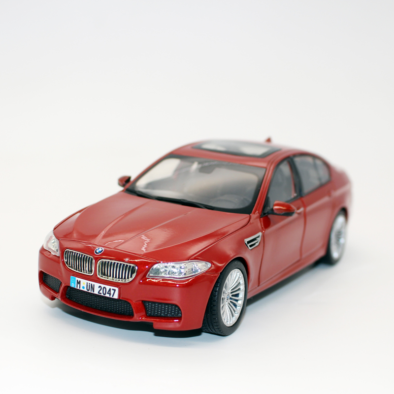 俊基1:24合金宝马bmw m5 仿真儿童玩具模汽车模型高档礼品收藏