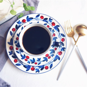 森系手绘陶瓷餐盘杯碟套装