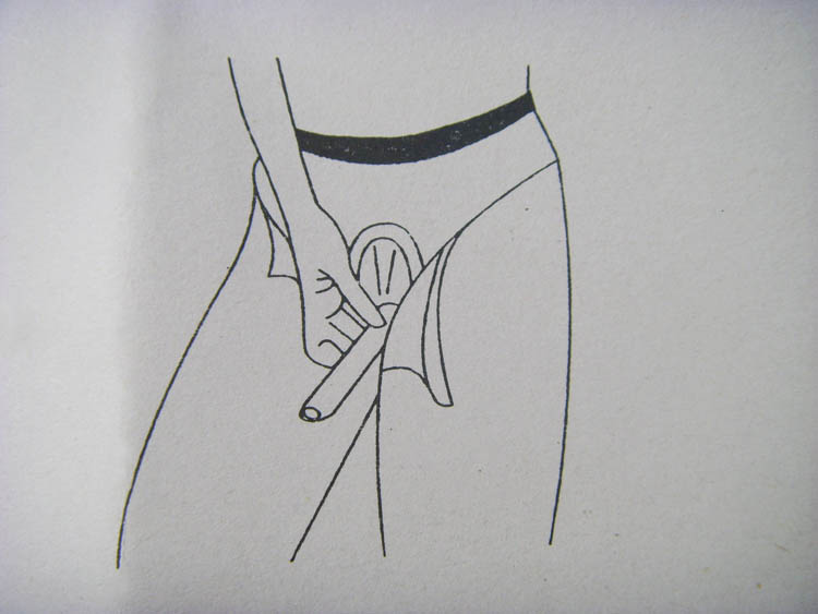 女用旅行接尿器户外女士站立式小便器野外站姿