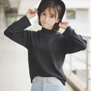 帛卡琪小高领打底衫