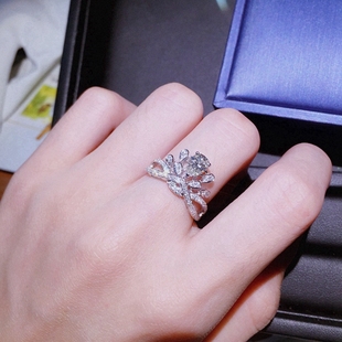 戒指18k白金水滴形钻石戒指唯美皇冠结婚求婚钻戒婚戒砖戒女 百圣珠宝