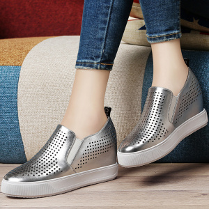 百搭镂空内增高一脚蹬