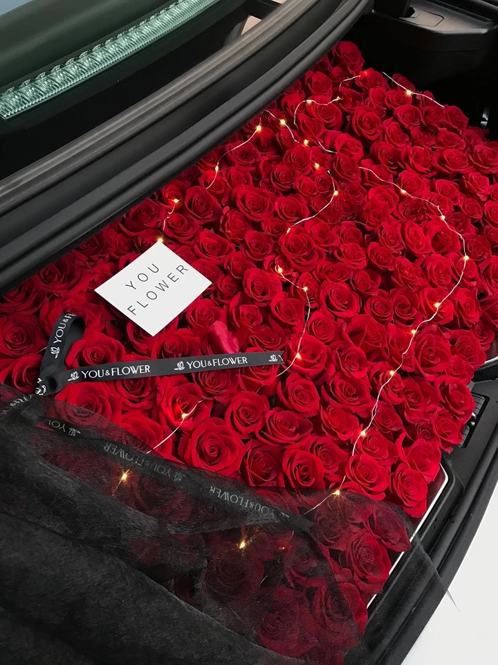 汽车后备箱玫瑰惊喜求婚布置表白鲜花装饰制造浪漫镇江鲜花店七夕