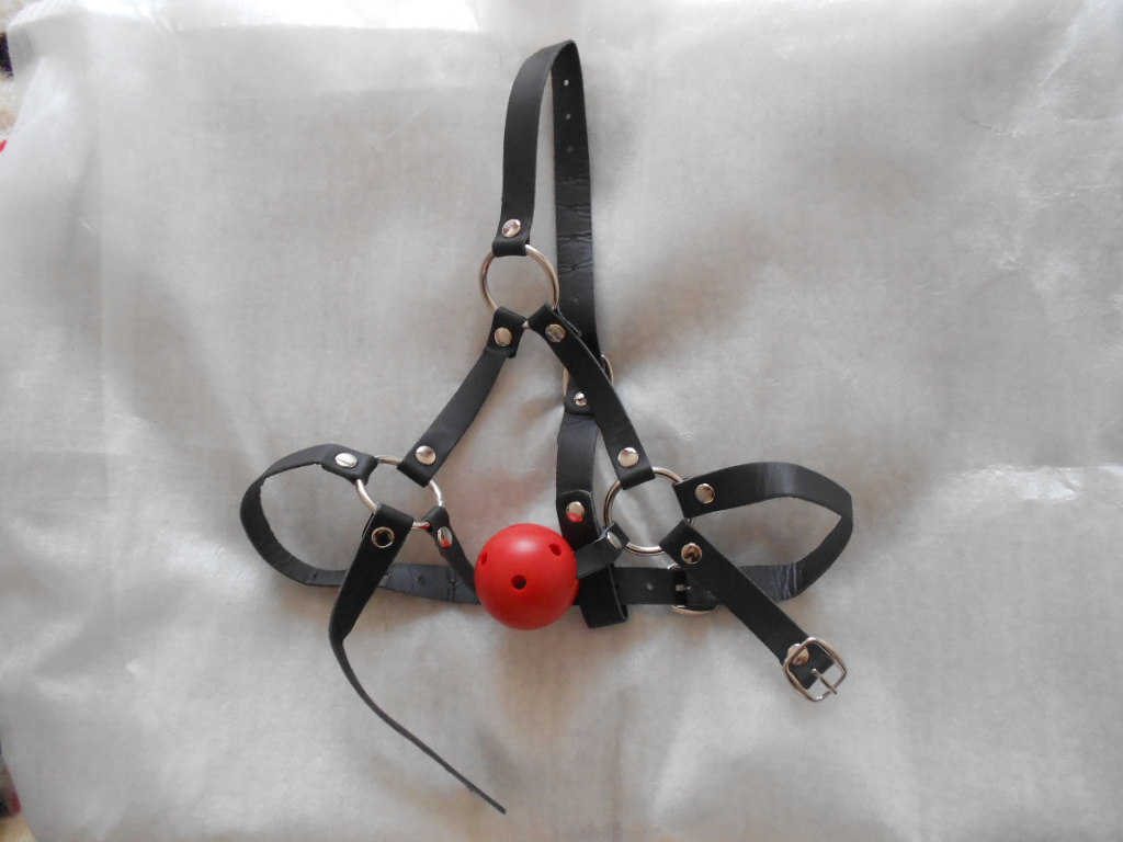 正品[口塞]胶衣镣铐入笼口塞评测 口塞捆绑视频