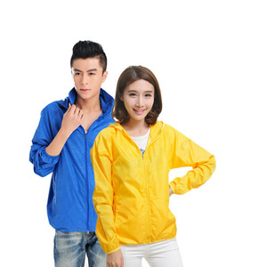 夏季户外情侣防晒