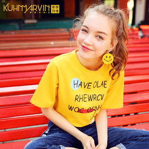 女生圆领字母印花T恤