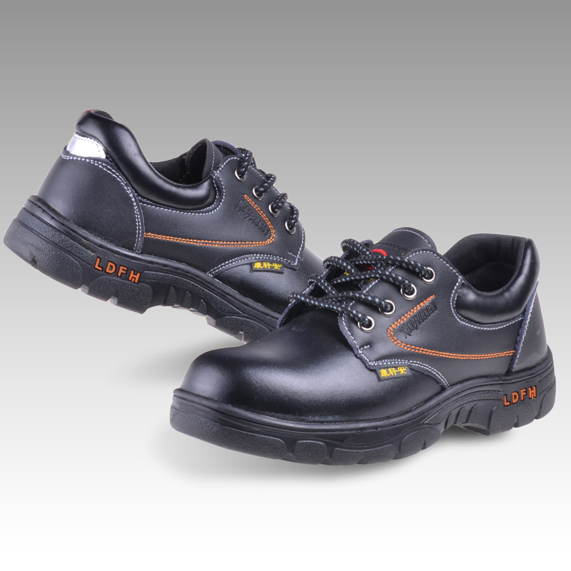 正品[穿牛仔裤的男生]男生小腿粗穿牛仔裤评测