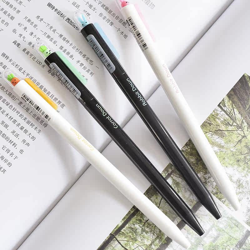 三年二班 可爱兔子萝卜按动笔学生中性笔0.5mm黑色创意水笔签字笔