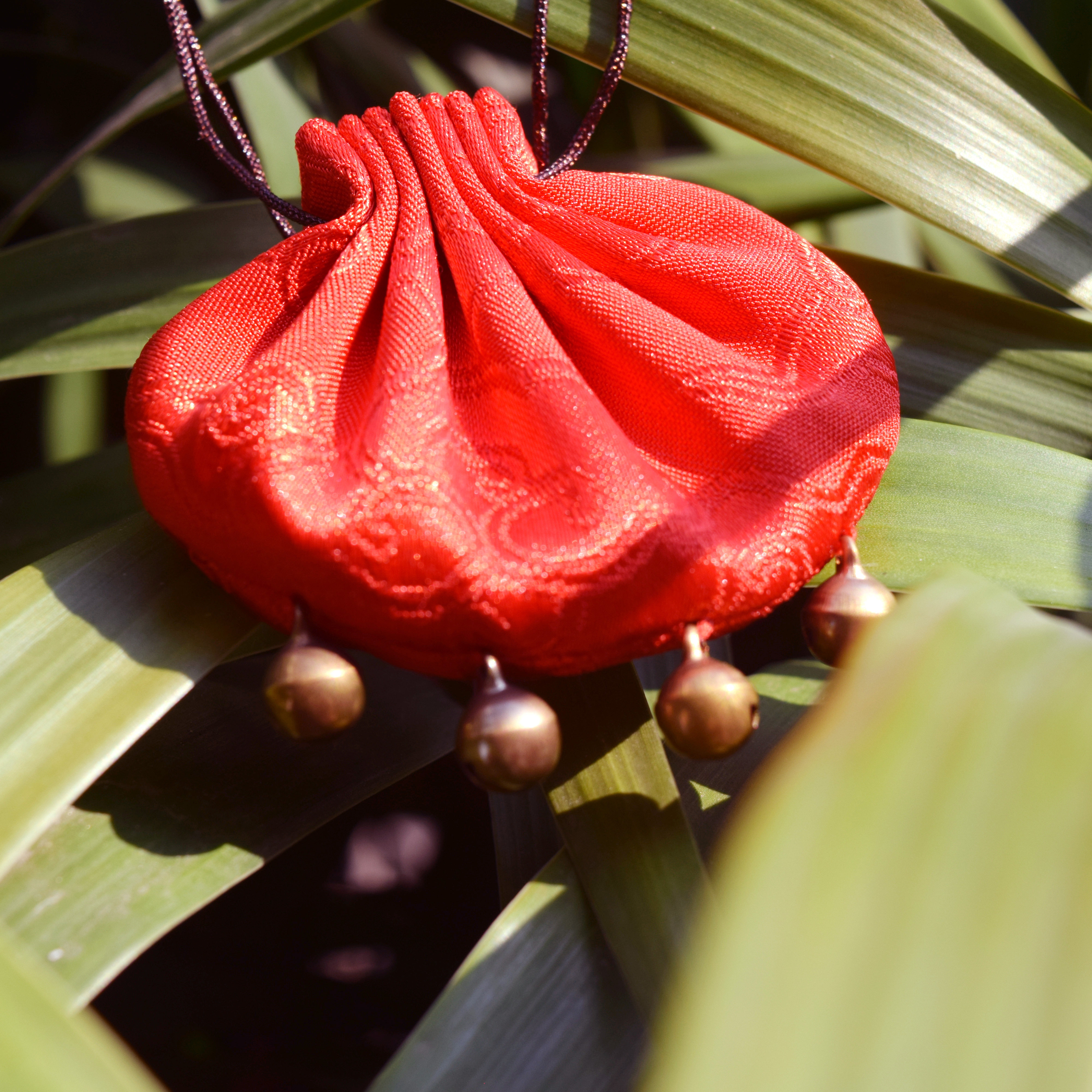 《百巧佩香之红麝》(香包佩用)(麝香兰韵)合香古法香包香囊